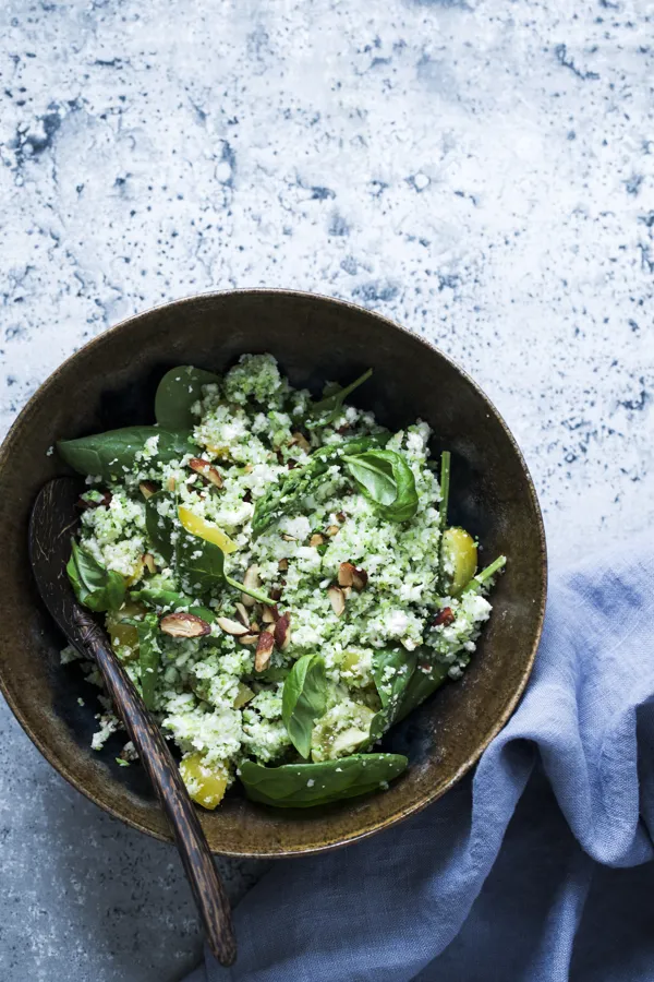 Groentsags ’cous cous’ med foraarsgroent