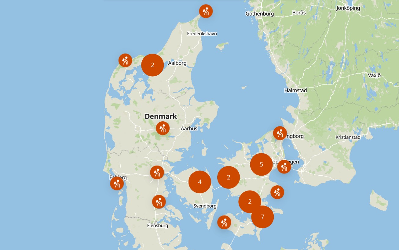 Kort over Danmark, hvor man med røde markeringer kan se tilgængelige ruter